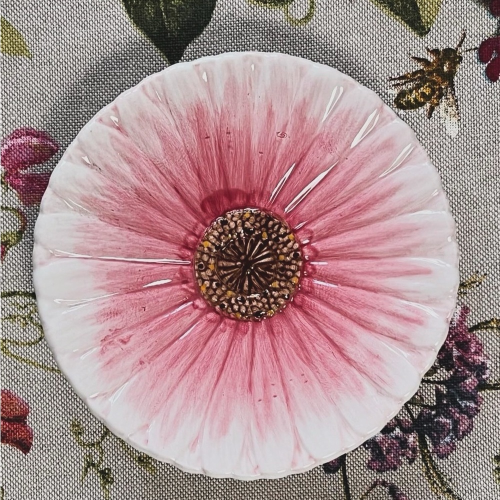 Vintage BOMBAY COMPANY Gerber Daisy dessert plates - set of 3, 1994